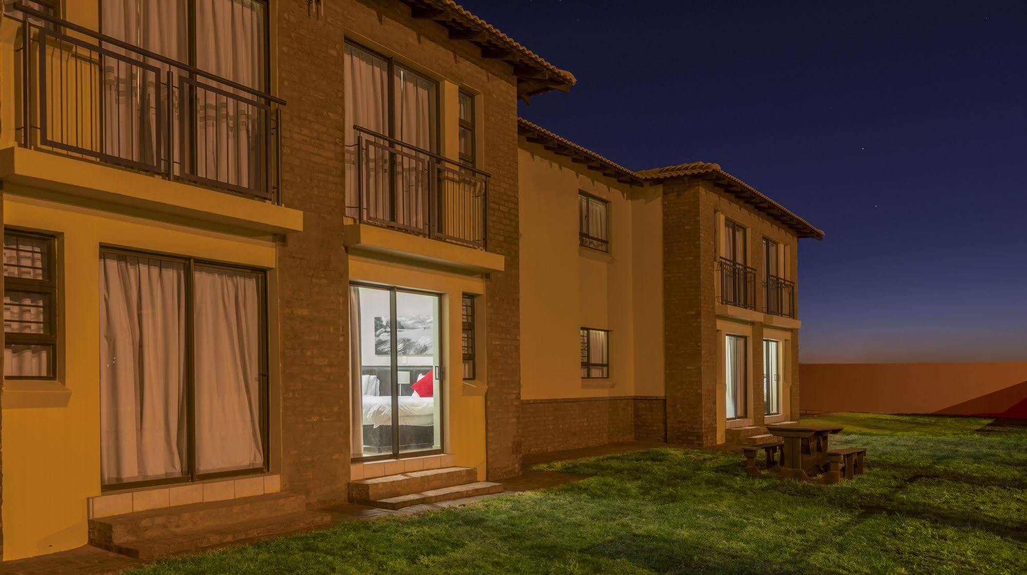 Kathu Inn Екстер'єр фото